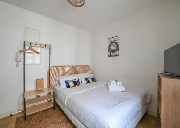 So Cute Apartment Paris